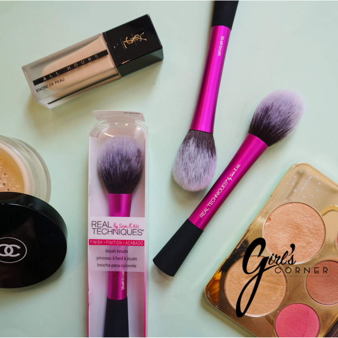 Cọ má hồng Real Techniques ( Brush Blush)