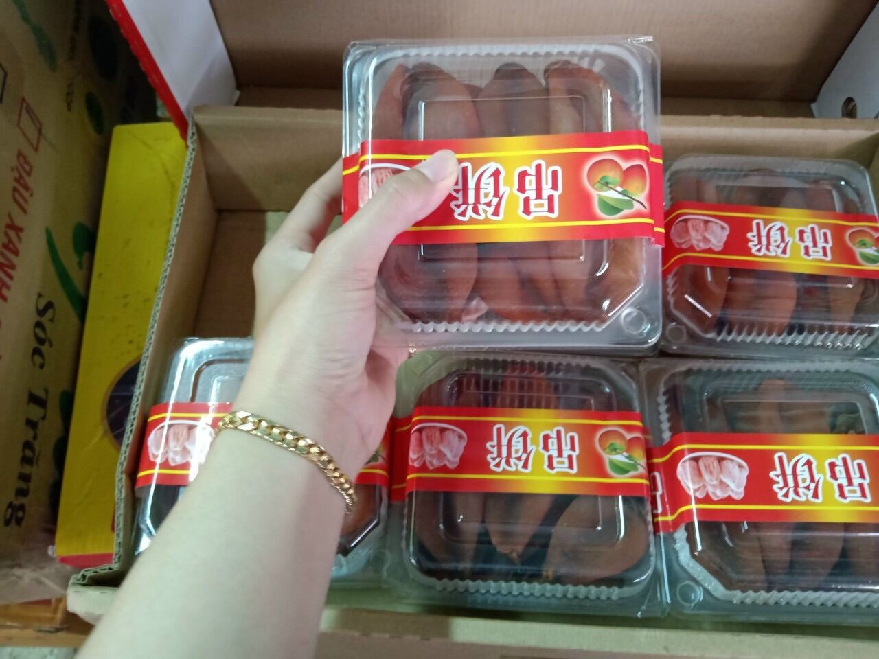Hồng treo gió 500g