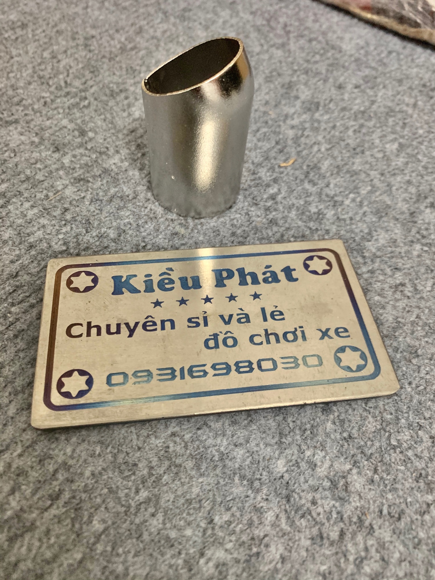 Ống Tiêu chụp đít pô Trắng inox