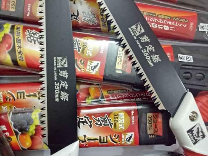 CƯA CẦM TAY CỦA NHẬT