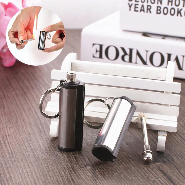 Quẹt diêm xăng móc khoá hình trụ