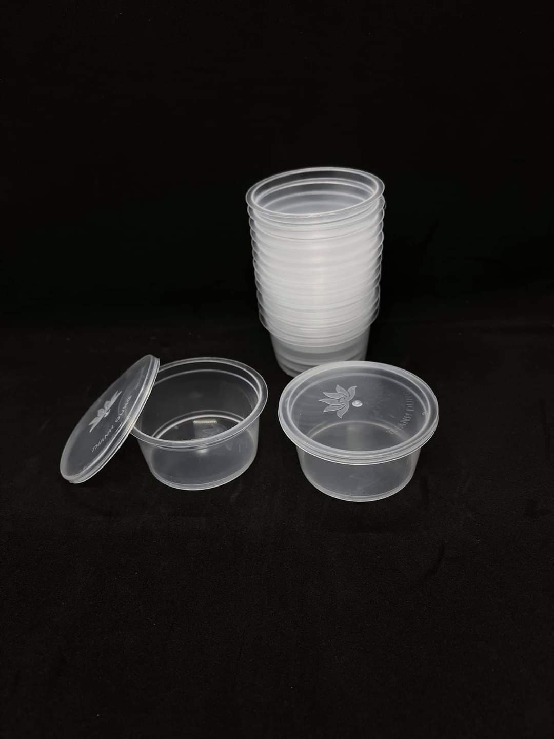 Bộ 10 - 20 - 50 Hộp nhựa làm caramen hình tròn có nắp size lớn 100 ml Việt Nhật, Hộp làm bánh flan, sữa chua, thạch rau câu - Tổng kho đồ gia dụng Quang Minh