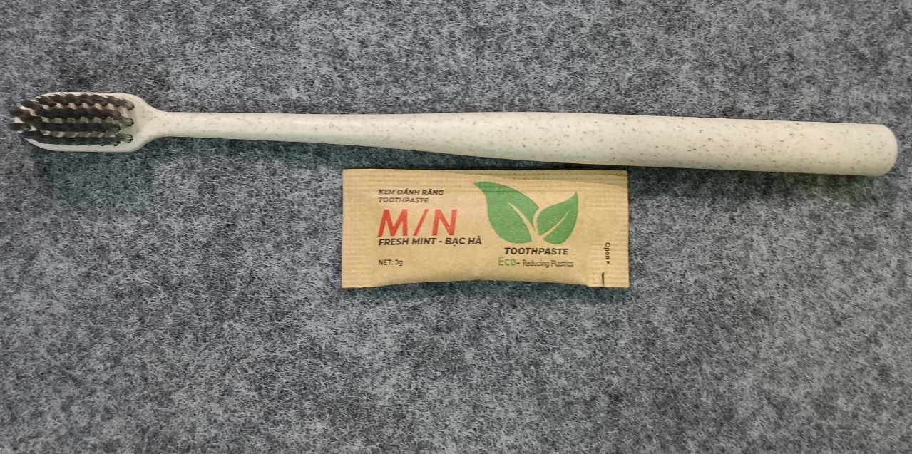 Combo 200 bộ bàn chải ECO ( bc TK 28 bột bắp cước đen  + kem túi giấy 3gr MN)