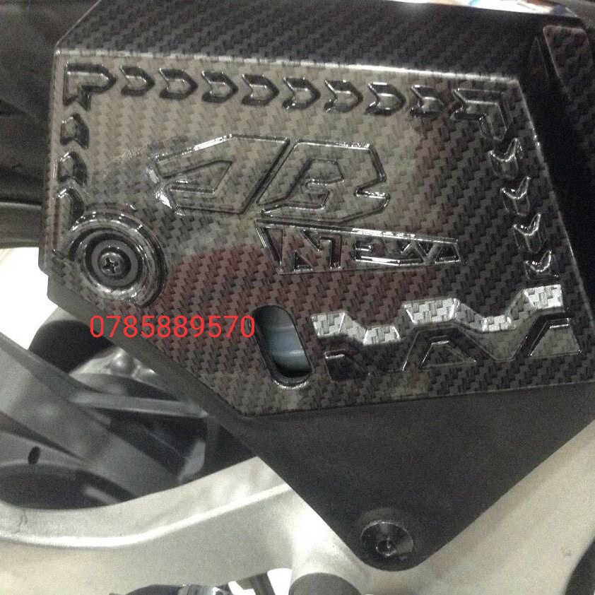 ỐP NẮP NƯỚC AIR BLADE 2020 CARBON