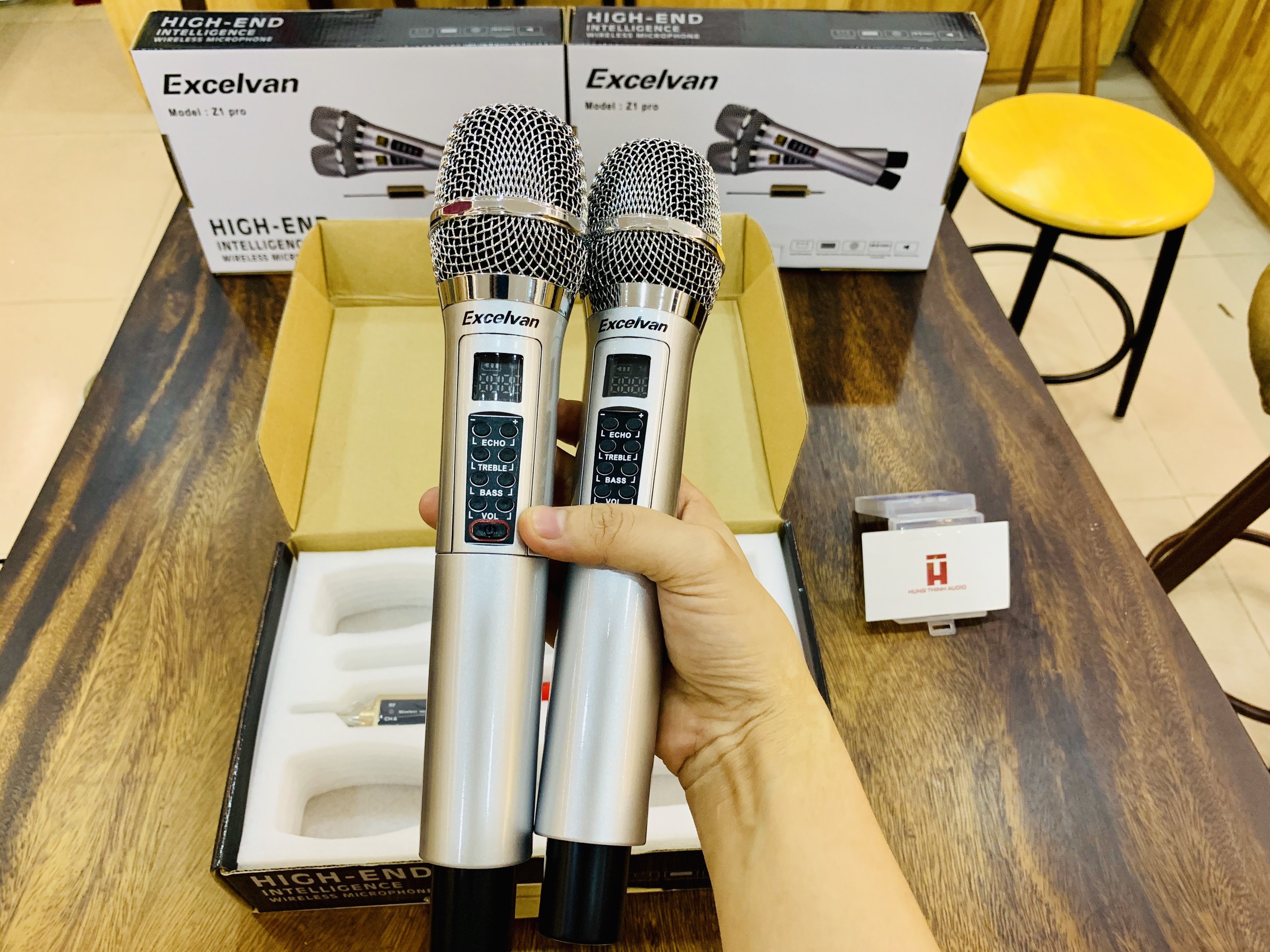 [HCM]MICRO KHÔNG DÂY EXCELVAN Z1 PRO