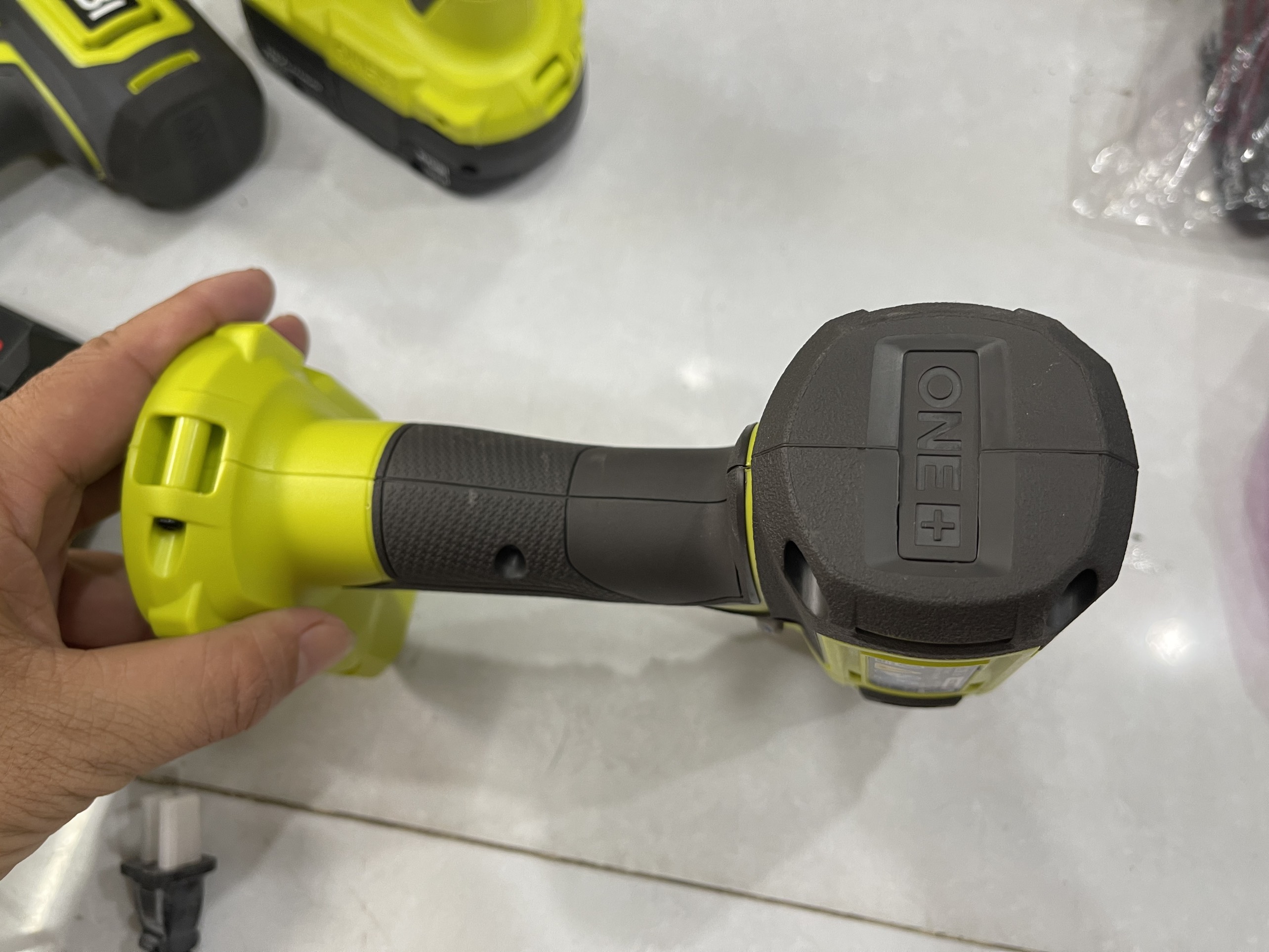 Máy khoan pin Ryobi PCL206 (Thân máy)