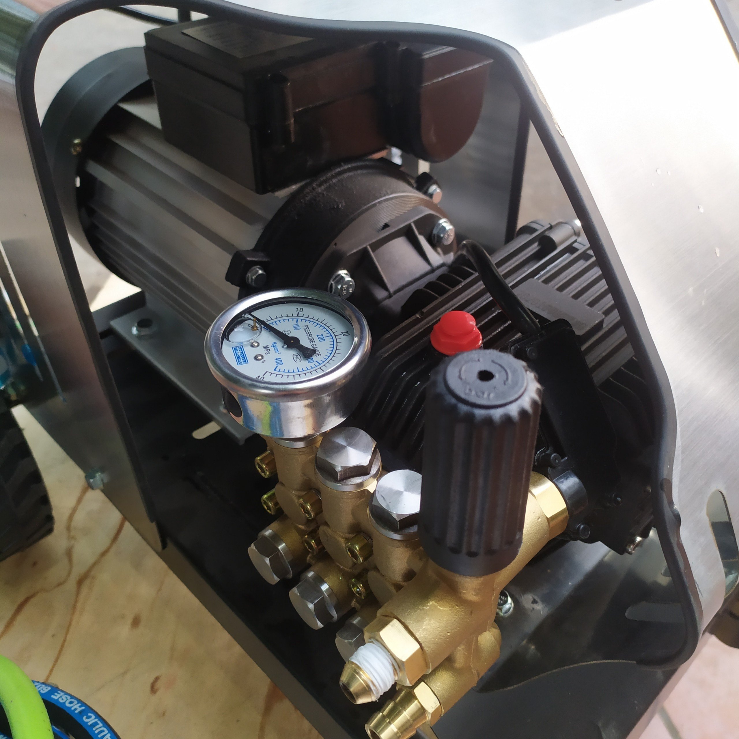 Máy Rửa Xe Cao Áp 2.2Kw Fanton FT 2200A