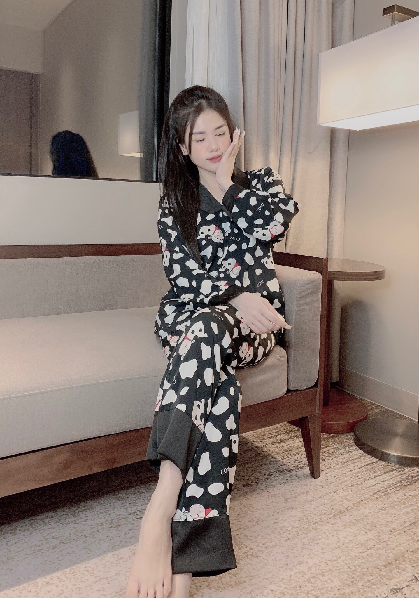 Đồ bộ Pyjama lụa tay dài chất lụa Mango mềm mịn, mát mượt