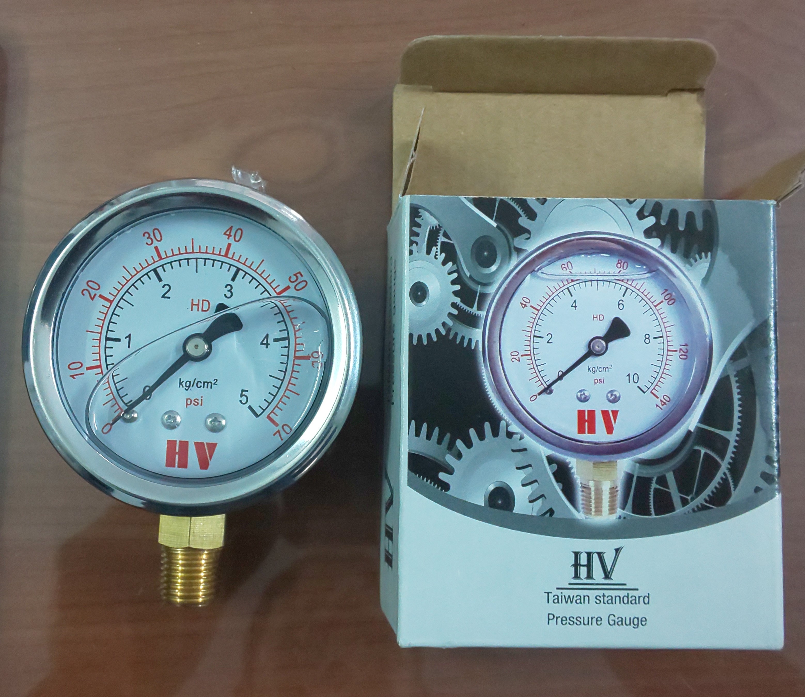 Đồng hồ  đo áp suất có dầu HV