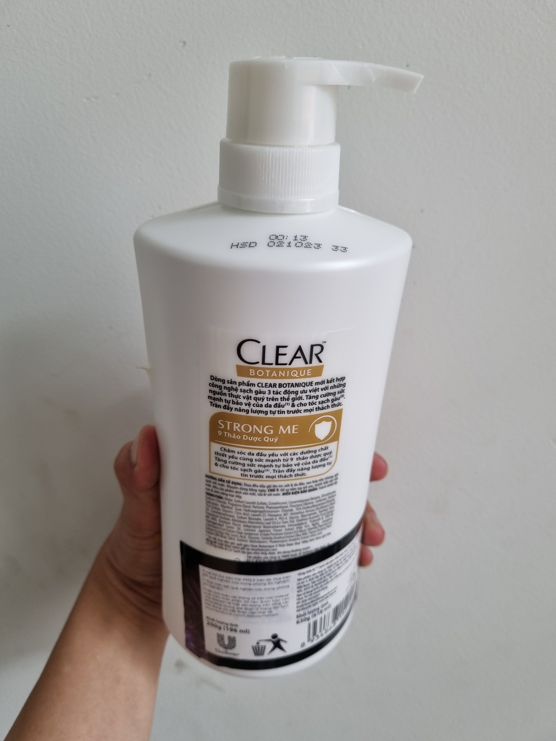 Dầu gội Clear Strong Me 630g