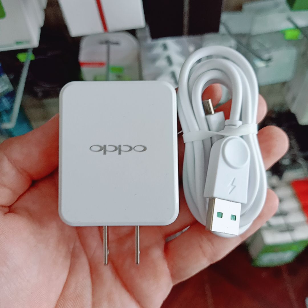 Bộ sạc nhanh Oppo AK717