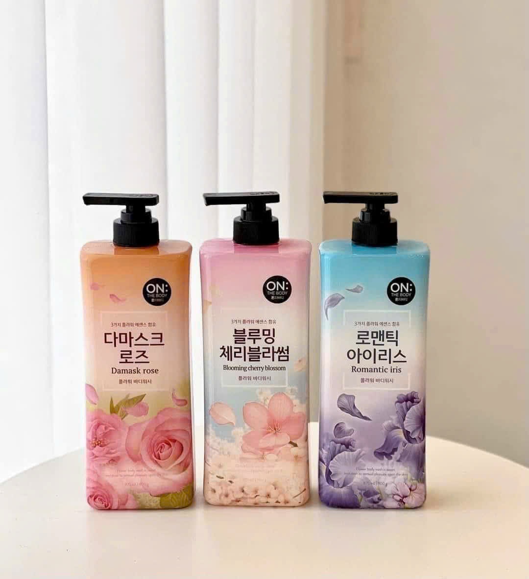 Sữa tắm On The Body Hàn Quốc hoa Hồng Damask Rose Floral chai 500g