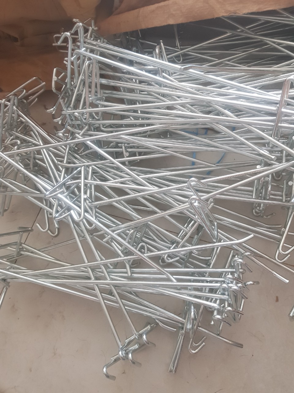 COMBO 50 MÓC TÔN LỖ 3 CHÂN 15 -20-25-30 cm