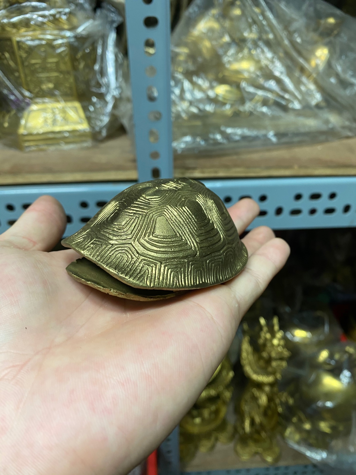 Mai rùa nhỏ bằng đồng