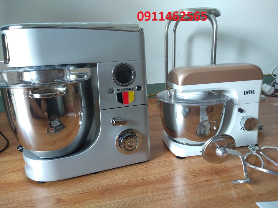 máy trộn bột đánh trứng 7 lít công suất 1500w cao cấp
