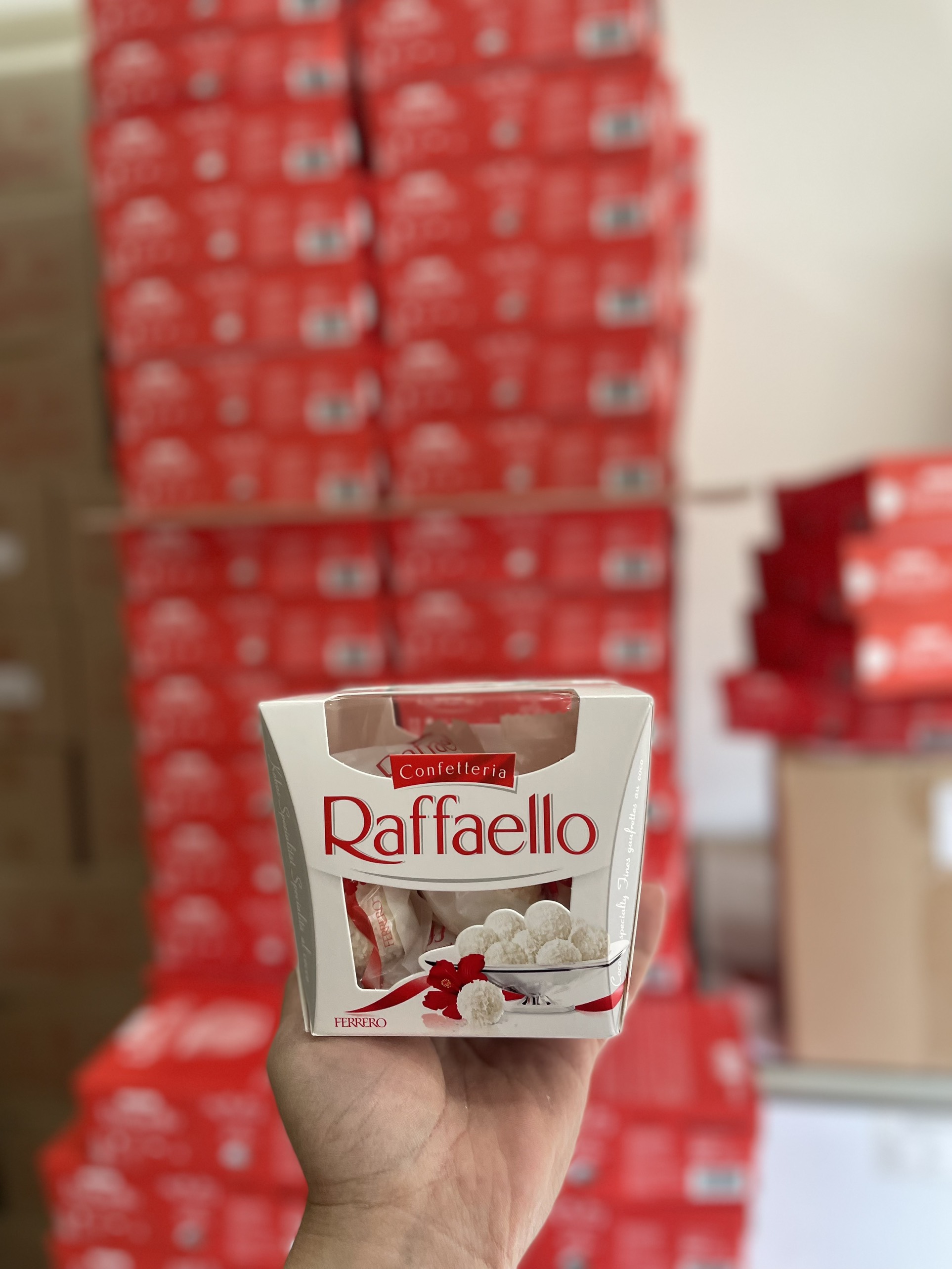 Kẹo Raffaello Chocolate kem Dừa Nga  (hộp nơ 100g, hộp giấy 150g)