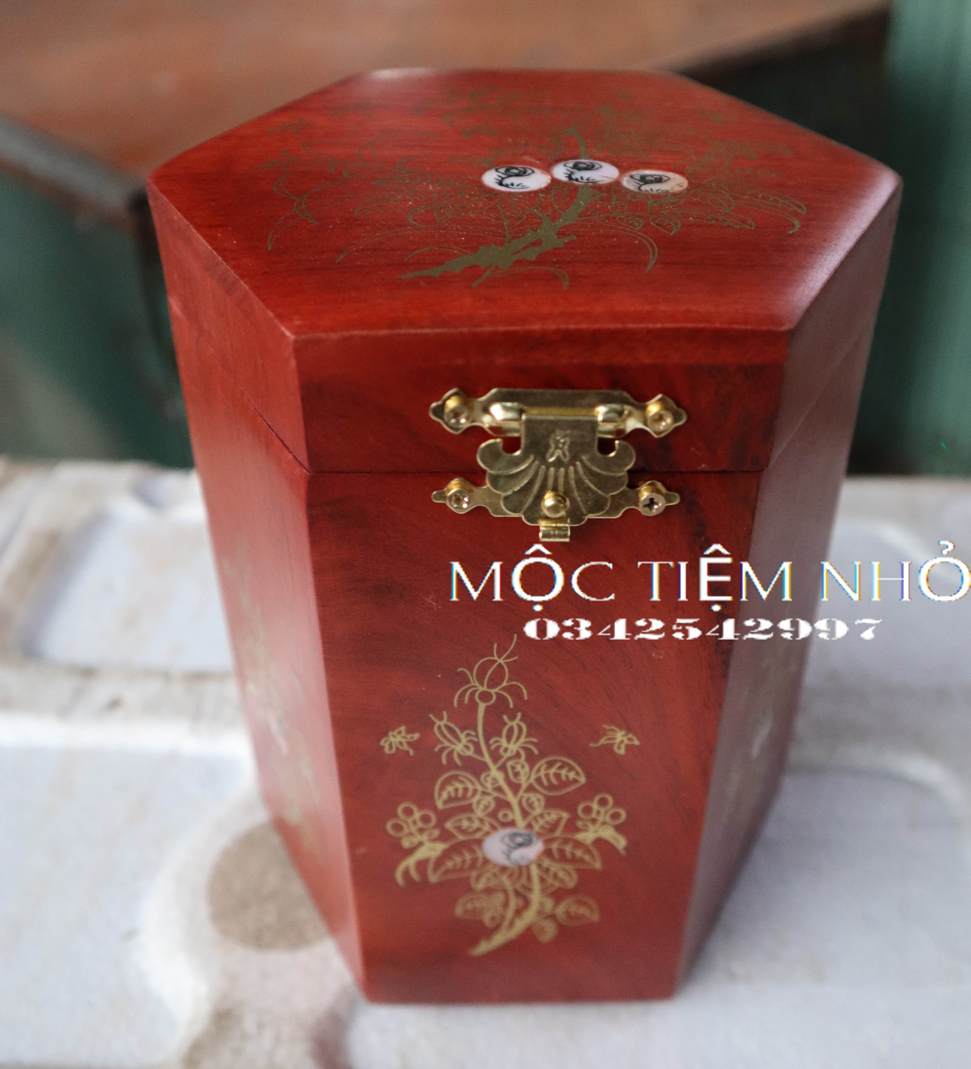 Hộp đựng gói trà gỗ hương ta quý hiếm loại lớn kèm hộp tăm HTL03
