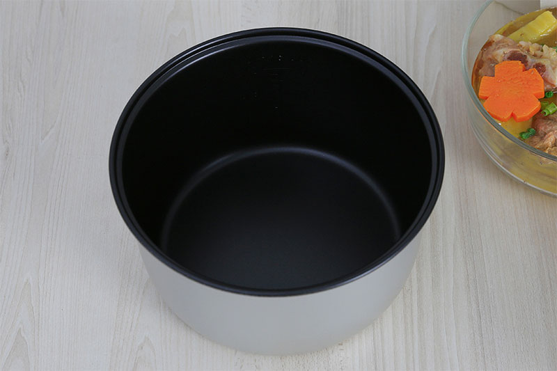 Nồi cơm điện COMET CM8028