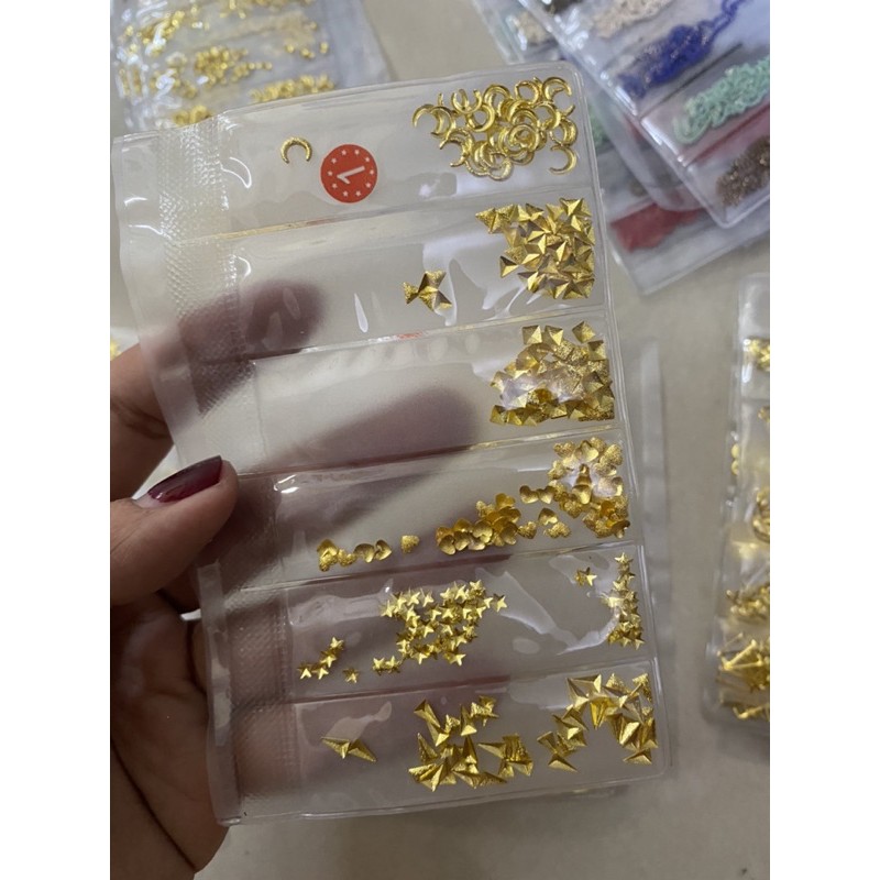 [HCM]CHARM KIM LOẠI GẮN MÓNG SIÊU XINH