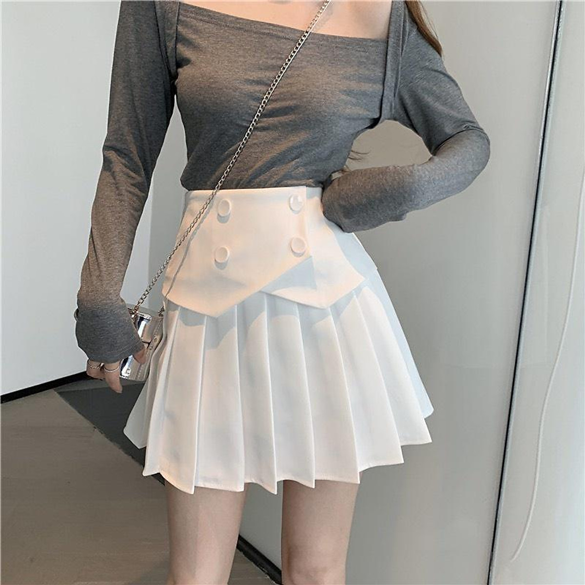 Chân váy xếp ly 4 khuy thời trang