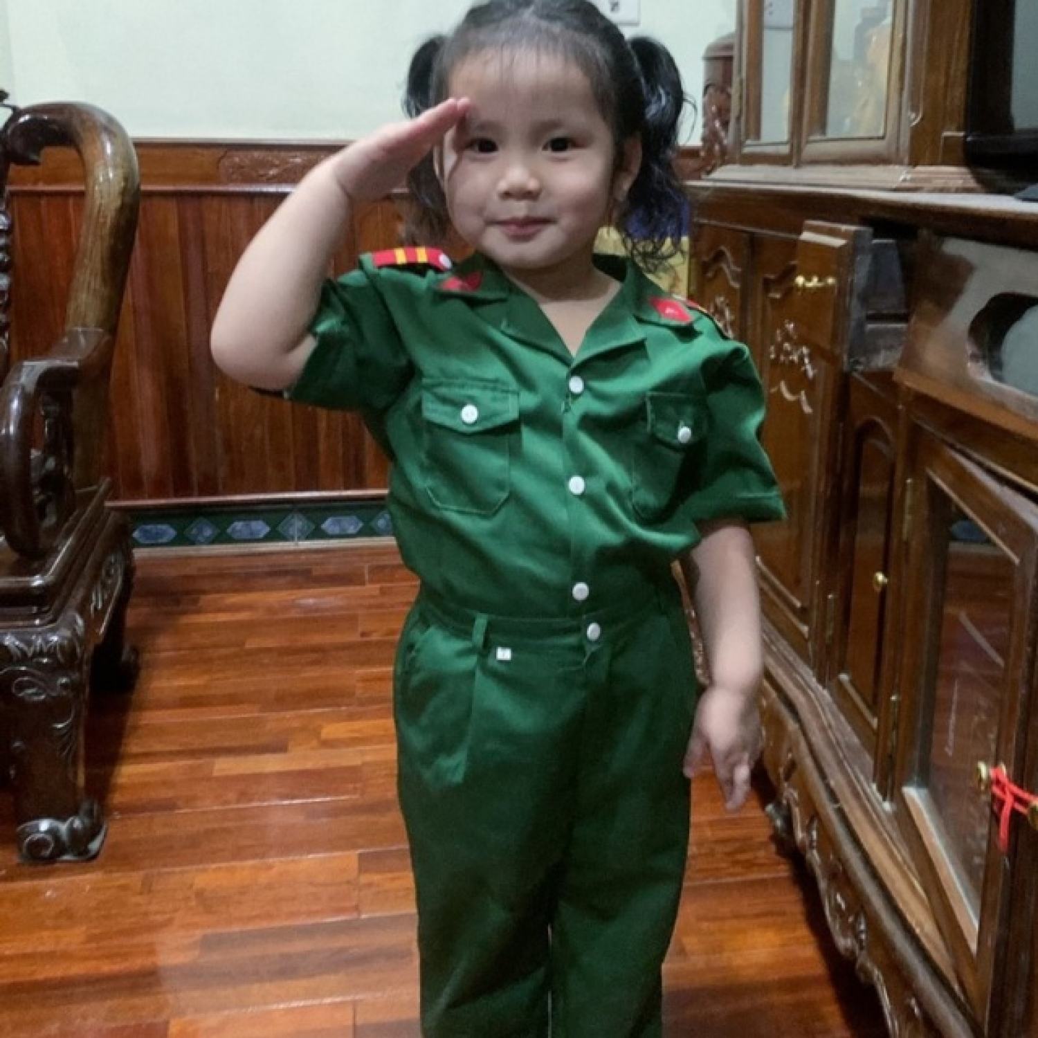Combo 2Bộ Quần Áo Bộ Đội Trẻ Em Kèm Nón Bèo