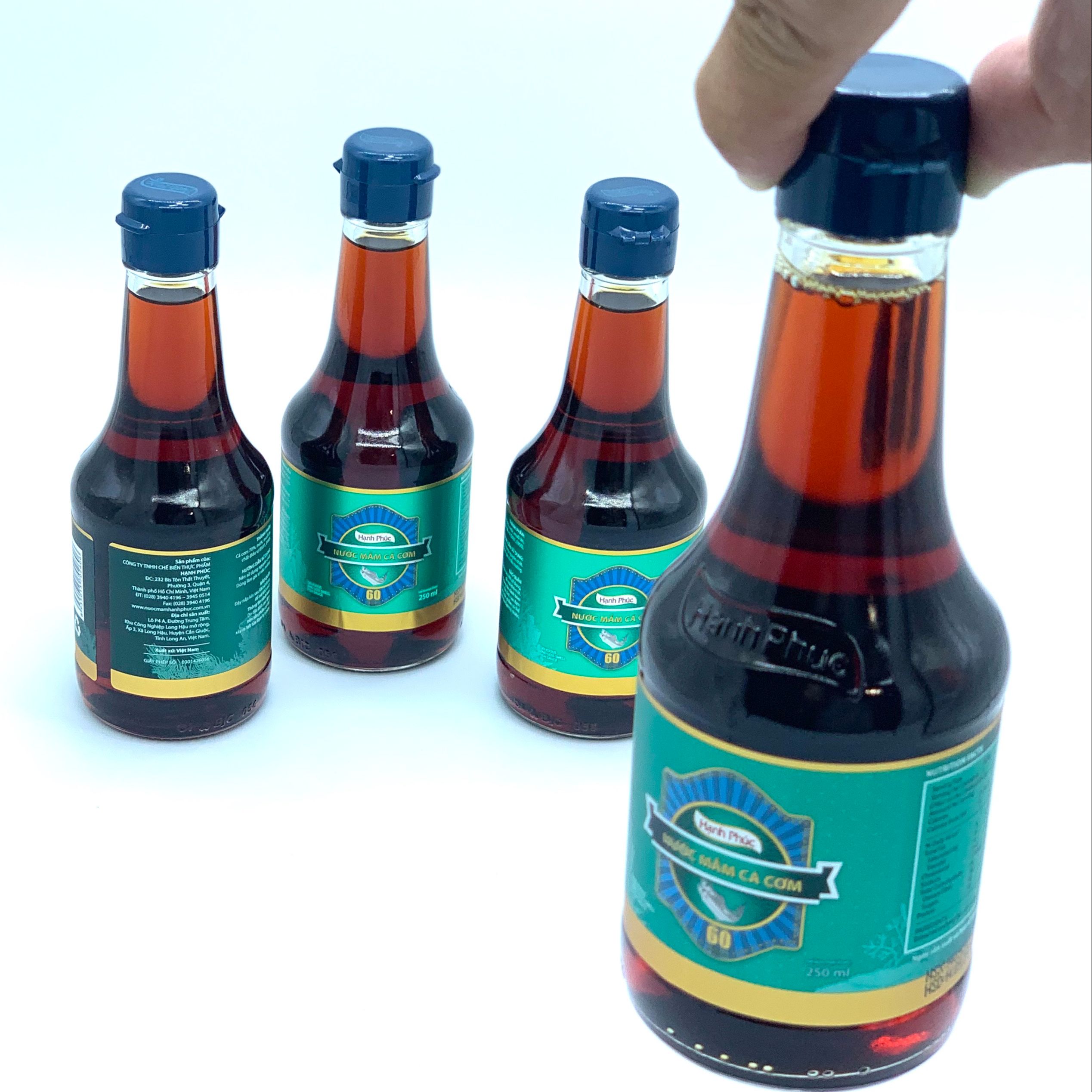 (THÙNG XỐP COMBO 02 CHAI - MỖI CHAI 250ML) Nước mắm Hạnh Phúc 60 độ đạm chai 250ml