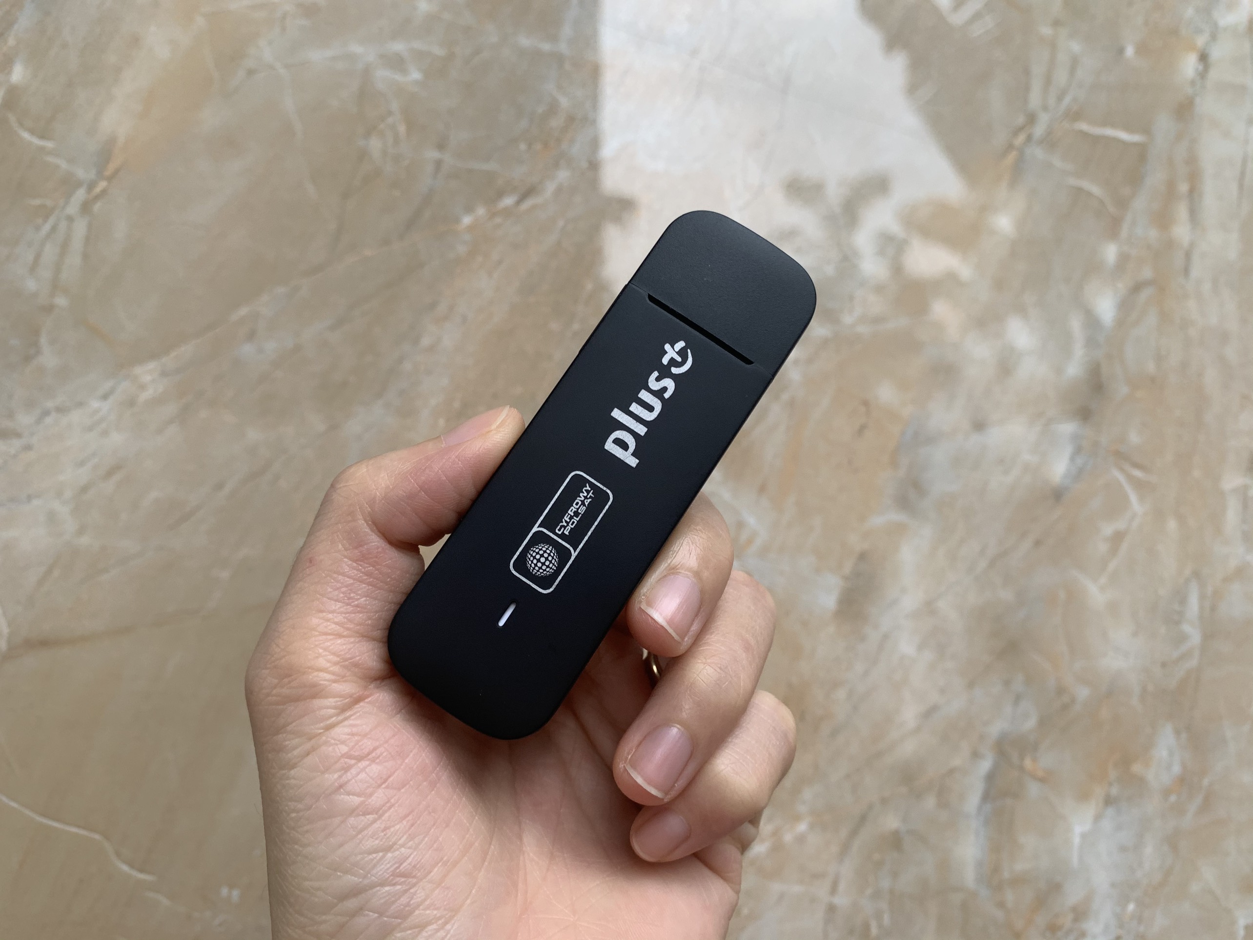 USB Dcom Wifi Huawei E3372 tốc độ lên tới 150Mbps