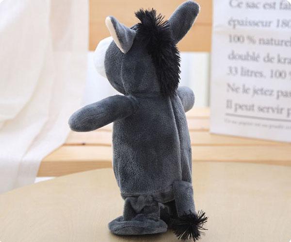 Lừa Donkey biết đi, biết nói, biết hát