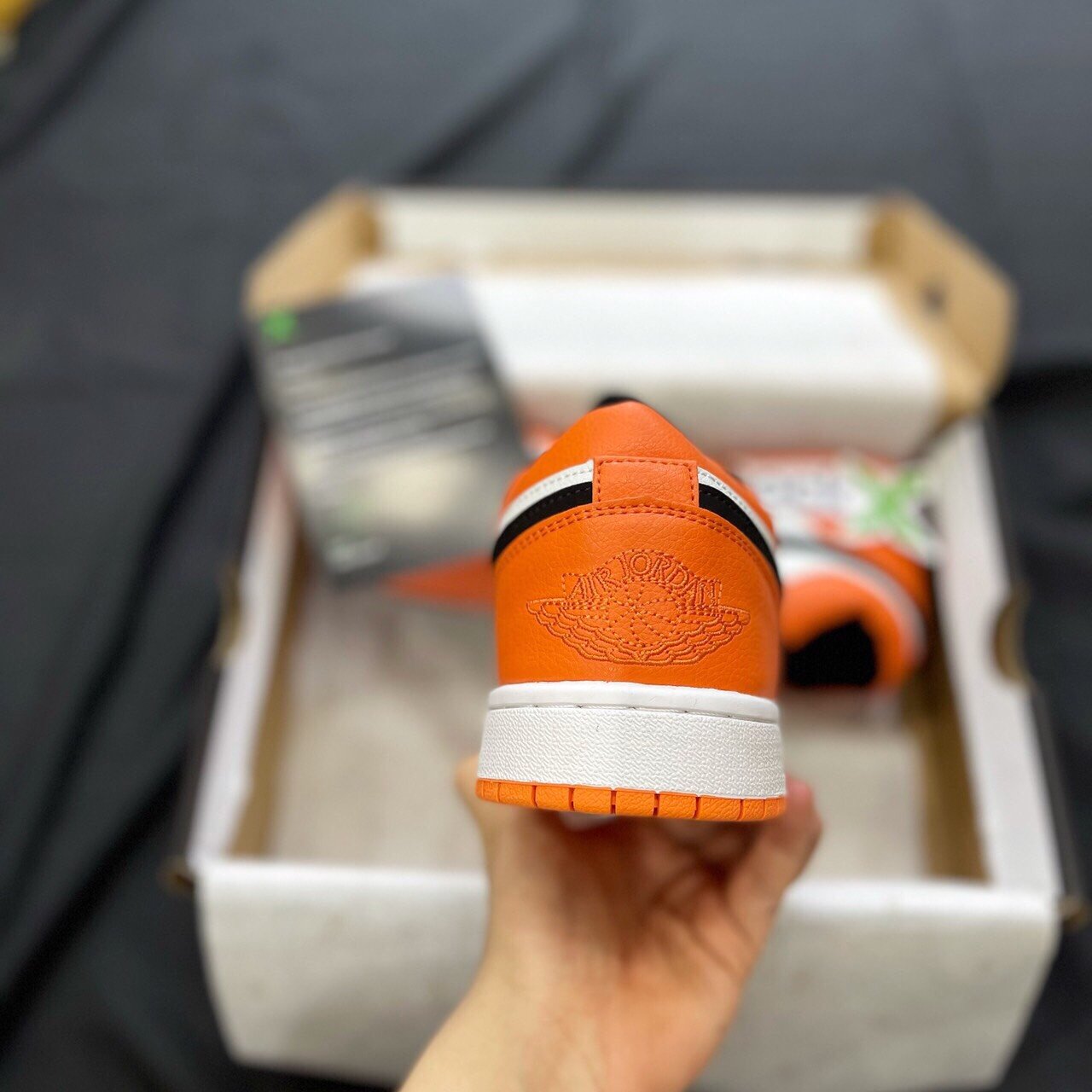 [Fullbox & Freeship] Giày Thể Thao Sneaker Jodan cổ thấp Cam đen - Nam Nữ