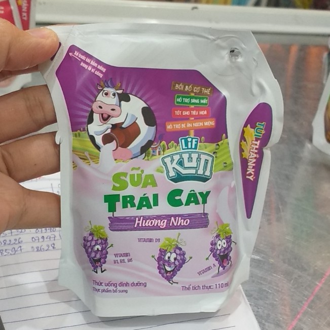 Sữa Kun túi 110ml set 5 túi(Dâu)
