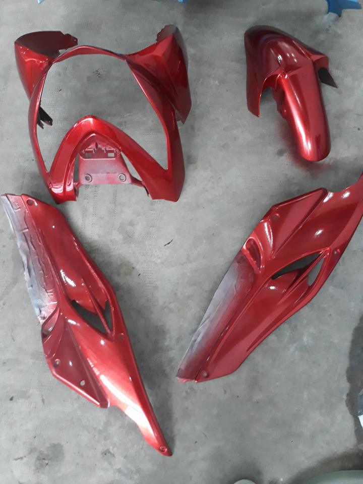 Sơn xịt Samurai 1108 màu đỏ yamaha