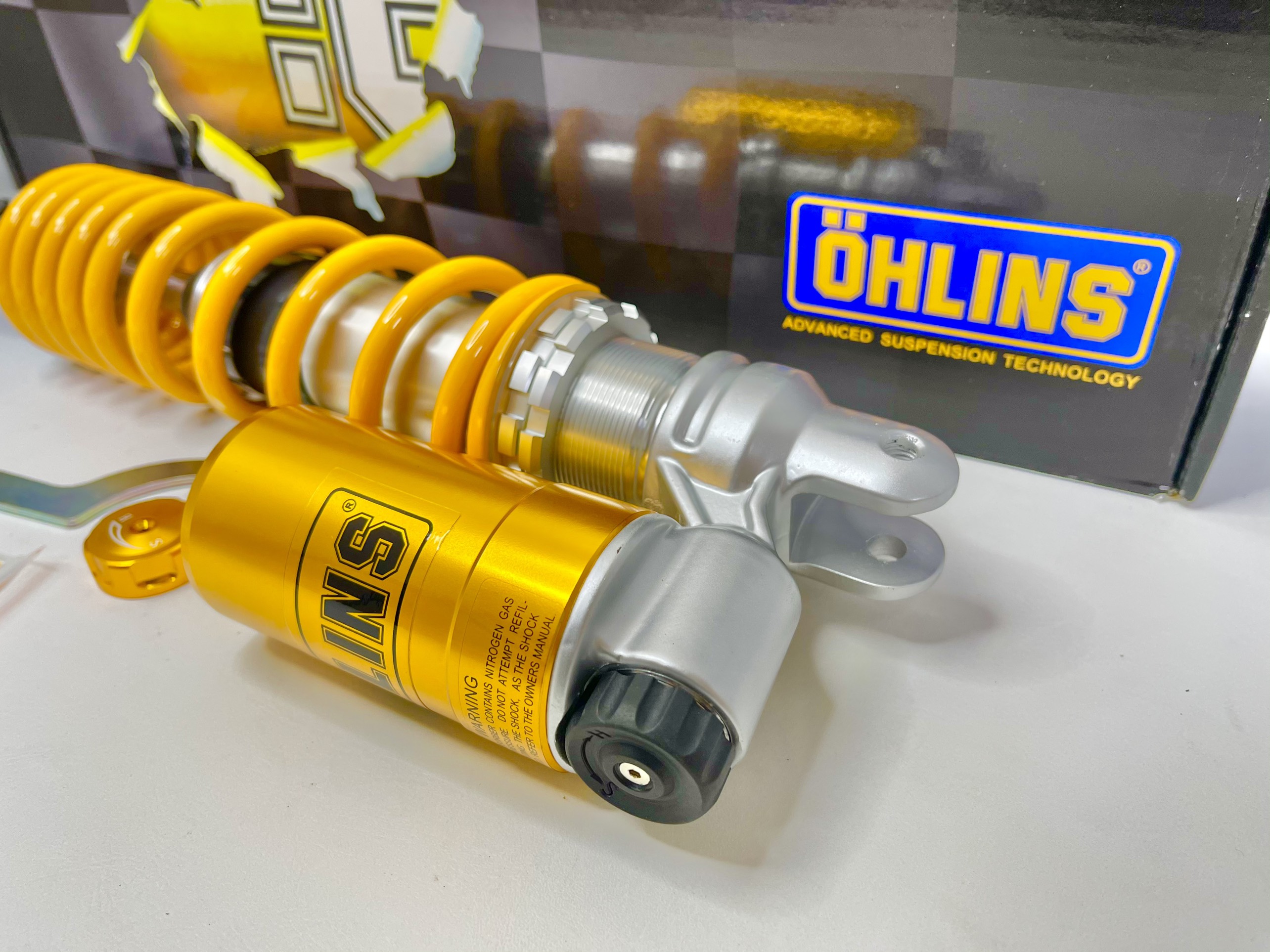 Phuộc Ohlins Vairo/Click/Vision/Luvias/Mio/Beat/Classico/Janus 2lò xo.