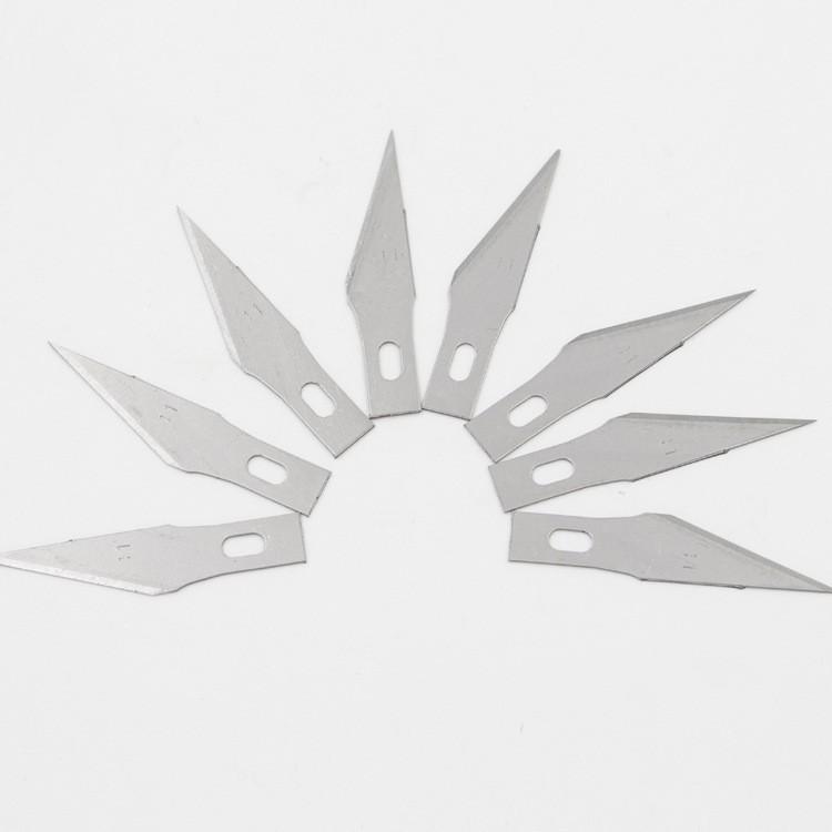 Lưỡi dao trổ lưỡi nghiêng 30 độ (lưỡi số 11)