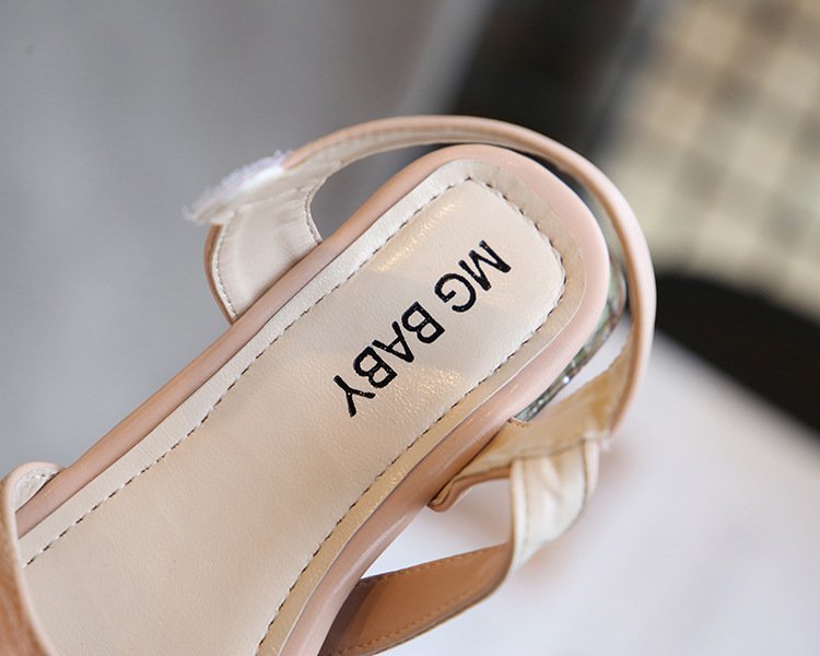 Giày sandal bé gái đinh nơ [Size 26-35] - 2G054