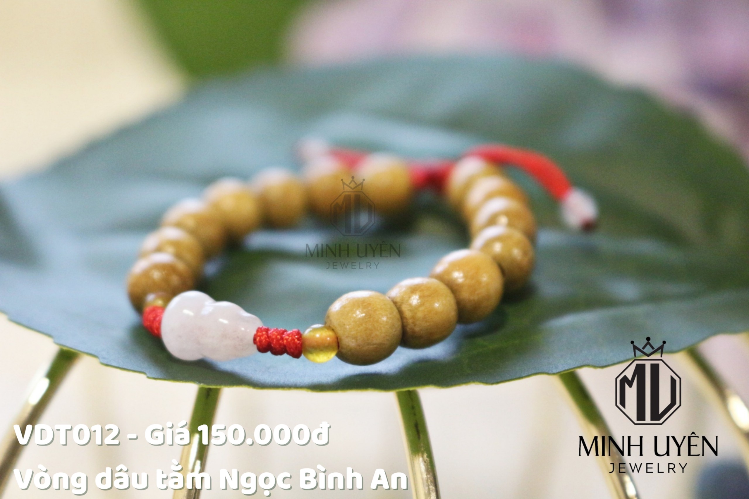Vòng dâu tằm ngọc bình an - minh uyên vdt012
