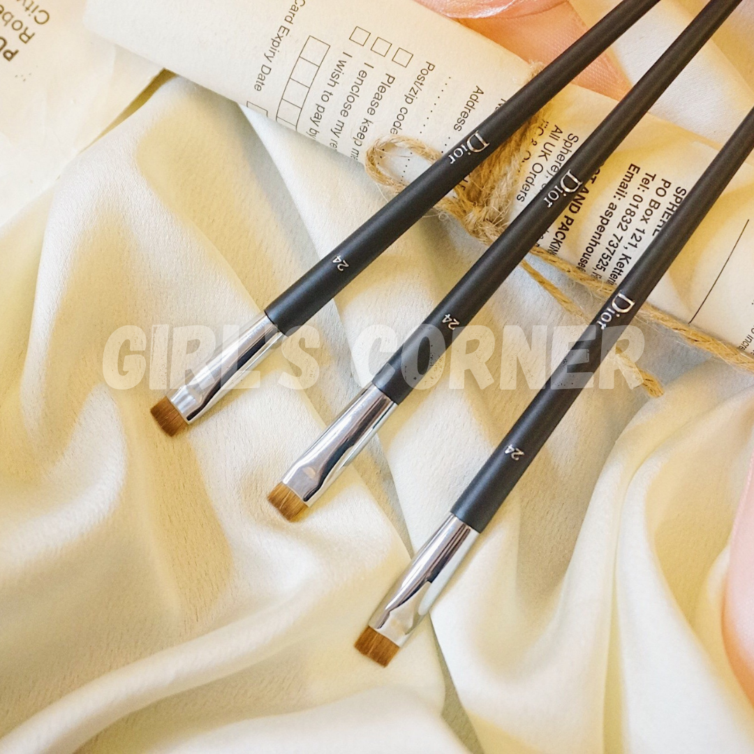 [HCM]Cọ vẽ mắt Dior 24