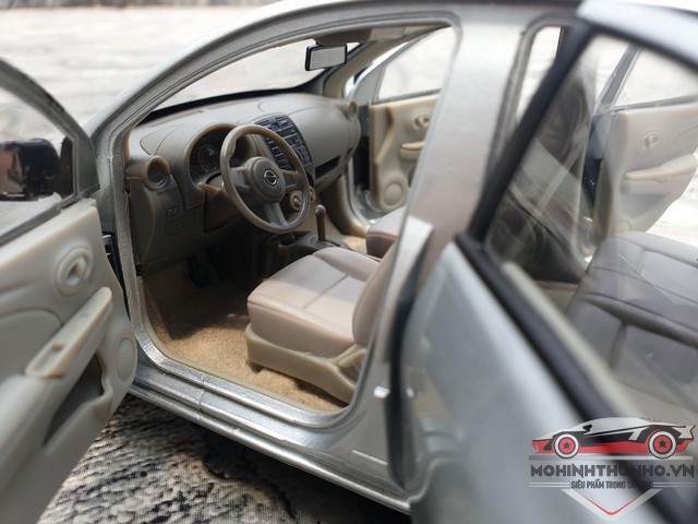 [HCM]Xe mô hình Nissan Sunny tỉ lệ 1:18