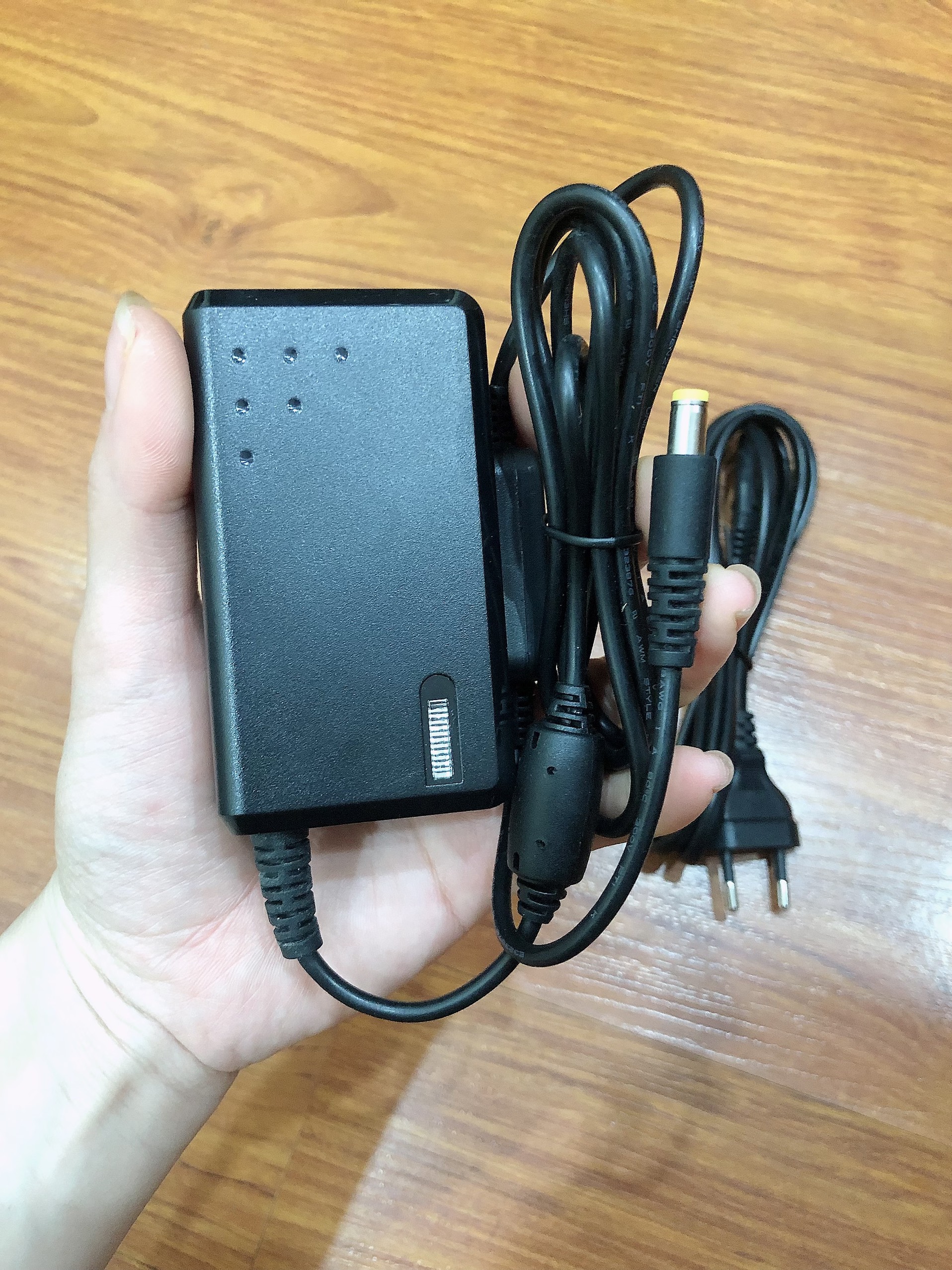 Adapter-Nguồn Boss Katana Mini (bộ nguồn bảo hành 12 tháng)