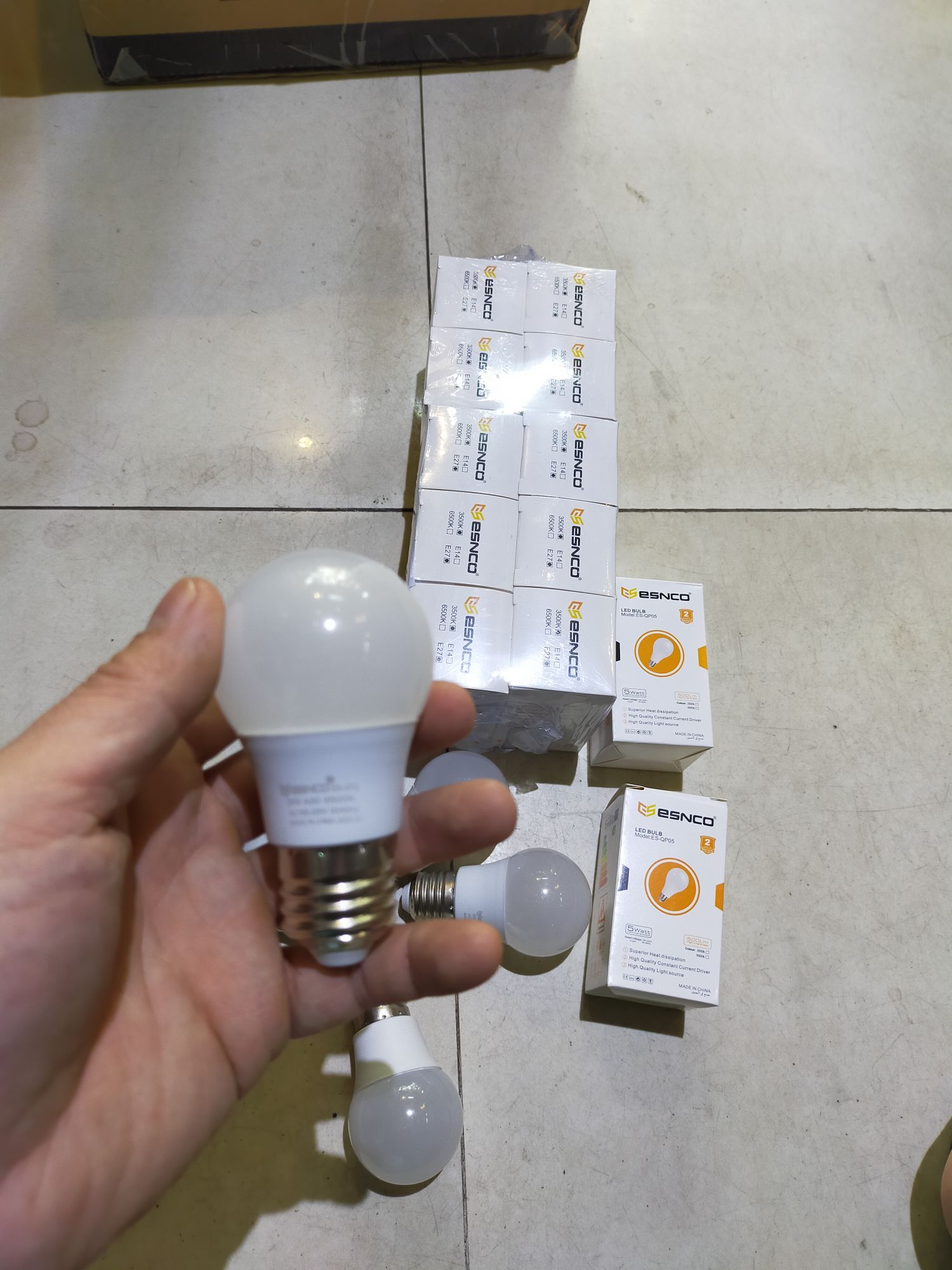 Bóng led búp 5w đui e27 phổ thông