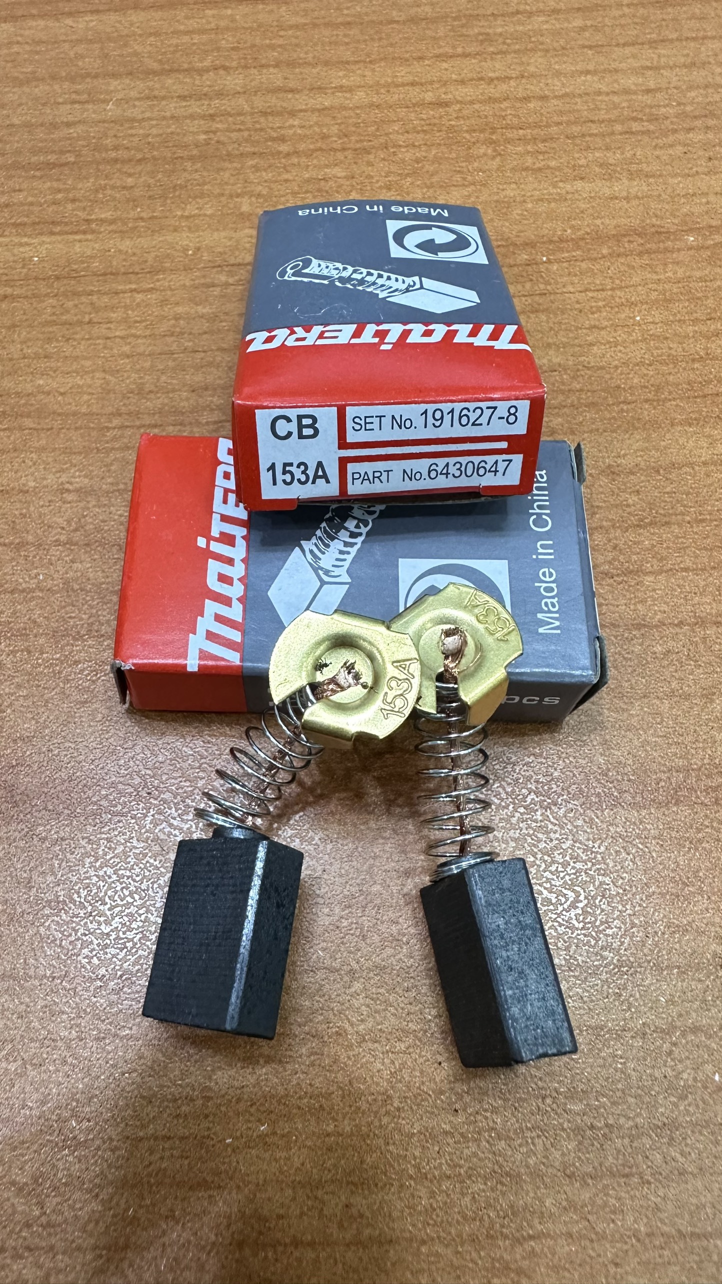 1 cặp chổi than 153