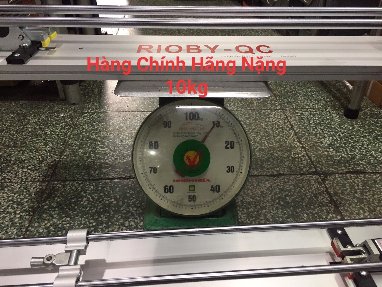 Bàn cắt gạch RIOBY-QC 1000  1 mét