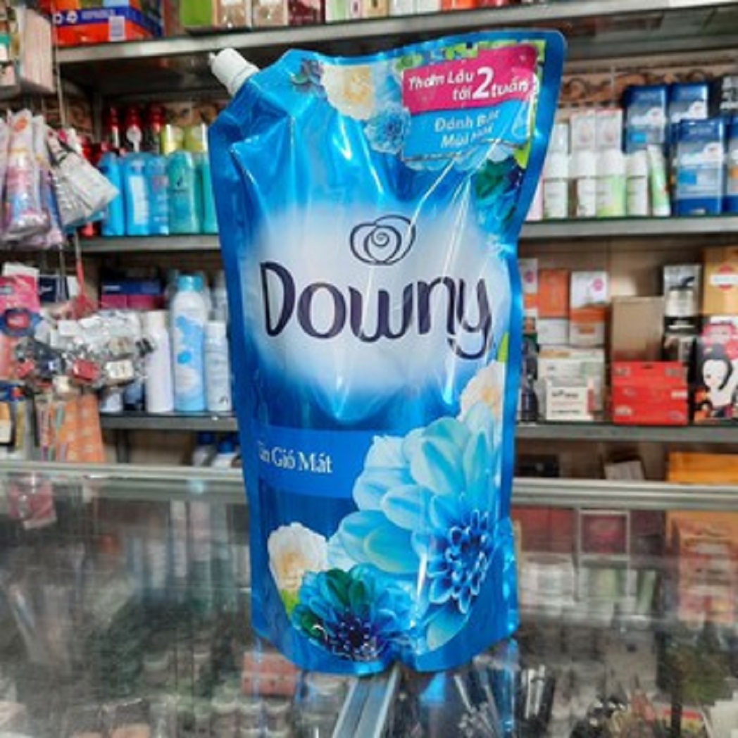 Nước xả vải Downy làn gió mát túi 1.5 kg
