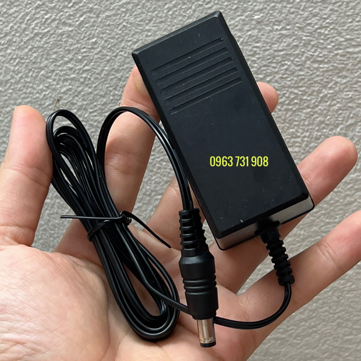 Dây nguồn đàn yamaha 12V chính hãng