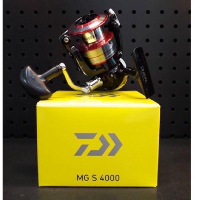 máy câu DAIWA MG S 4000 máy cực khoẻ .  (cam kết đổi trả trong 2 tuần đầu)