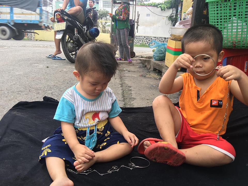 Xích chân vẹt kiểu thái
