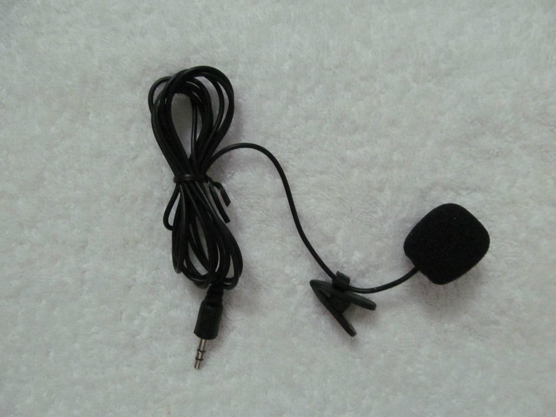 (XinhXinh39) Micro cài áo mini chốt cắm 3.5mm cho PC Laptop