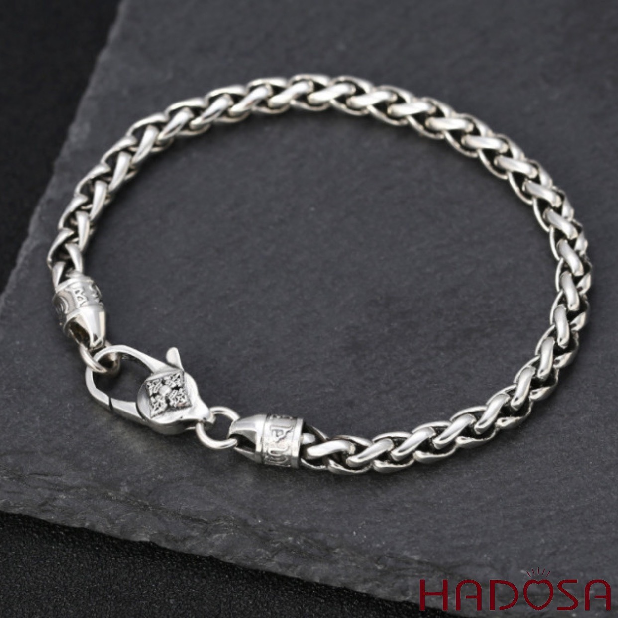 Men's beautiful silver bracelet with Cang