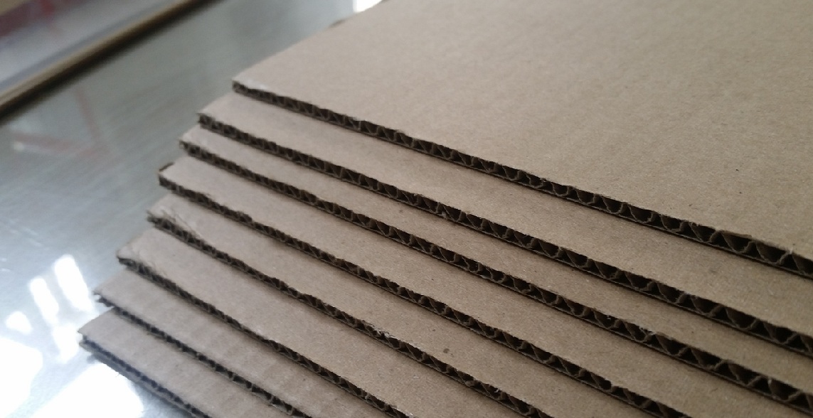[HCM][50x50cm] Combo 8 tấm giấy carton các-tông 3 lớp dày 3mm làm mô hình đóng thùng trang trí (VA124x2) Luân Air Models