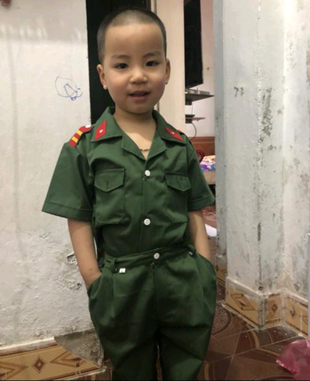 Đồ Bộ Đội Trẻ Em Kèm Nón Tai Bèo Đầy Đủ Size Cho Khách Lựa Chọn