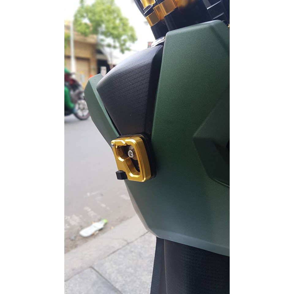 Móc treo đồ rizoma gắn Vario/click/sh/vespa/liberty
